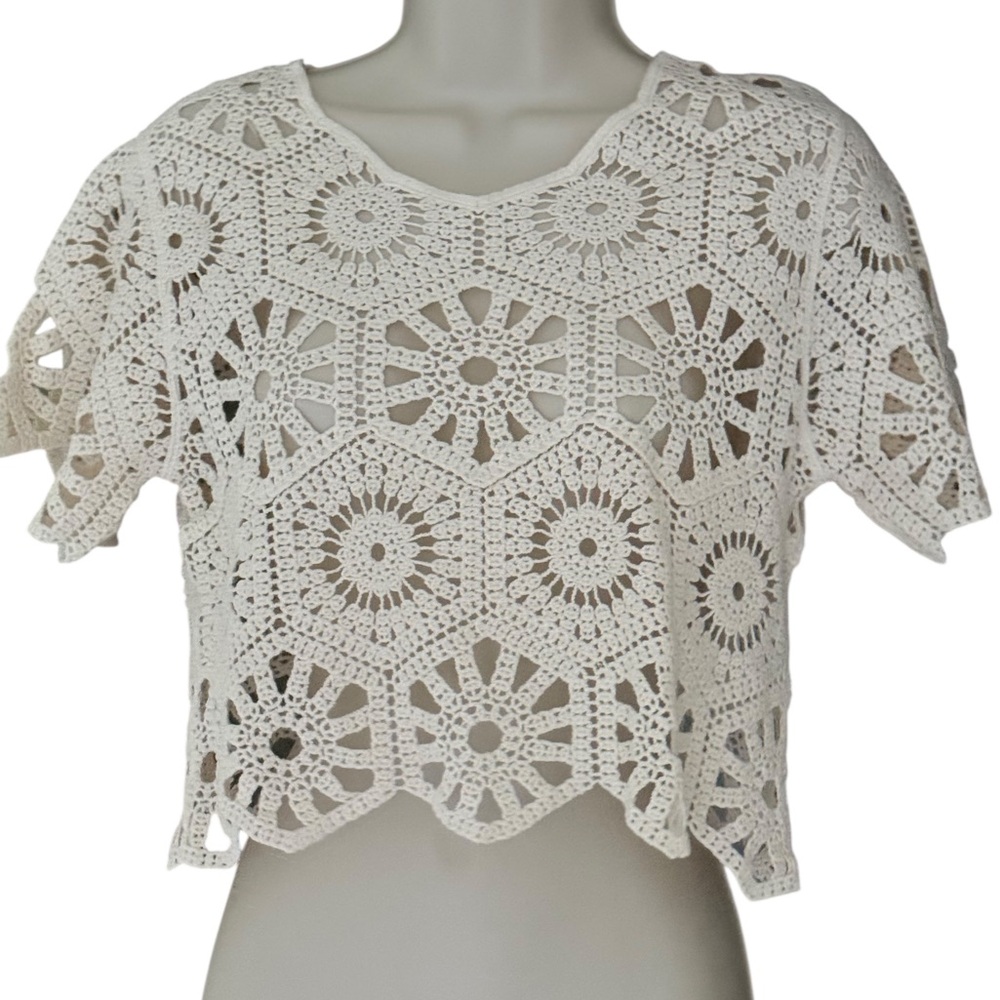 Rebellion White Cropped Crochet Blouse